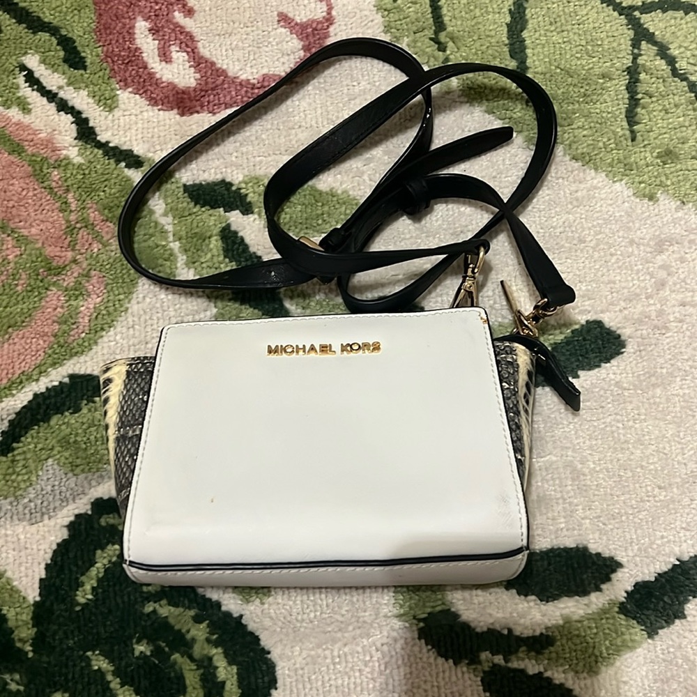 Michael Kors purse